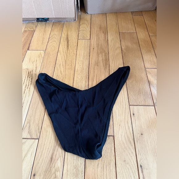 Aerie - Cheekiest - Bikini Bottom - Picture 3 of 3